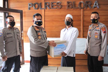 Polisi Blora