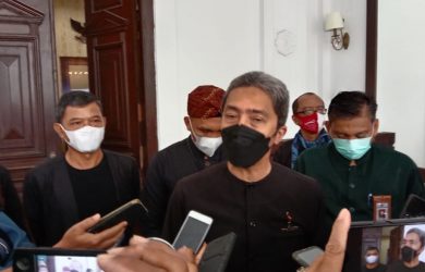 Wawalkot-Bogor-Dedie-A.-Rachim-390x250