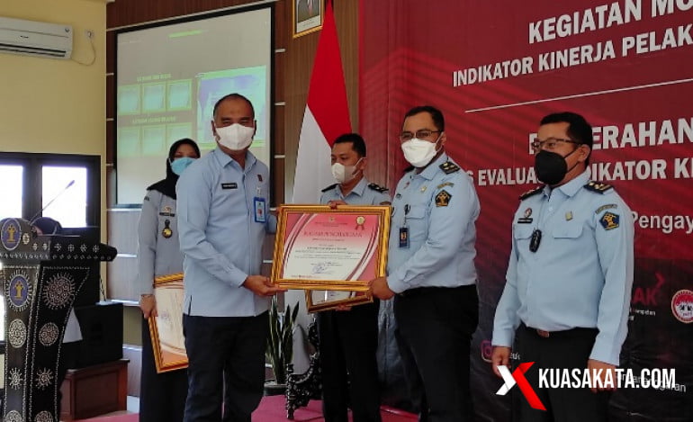 berhasil-lakukan-pembinaan-kepada-wbp-kanwil-kemenkumham-jateng-raih-penghargaan