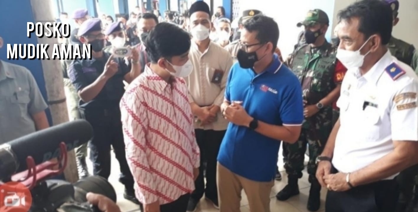 sandi-uno-dan-gibran-buka-posko-mudik-langkah-menuju-capres-2024