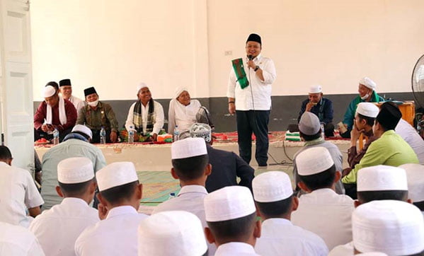 bupati tapsel serahkan