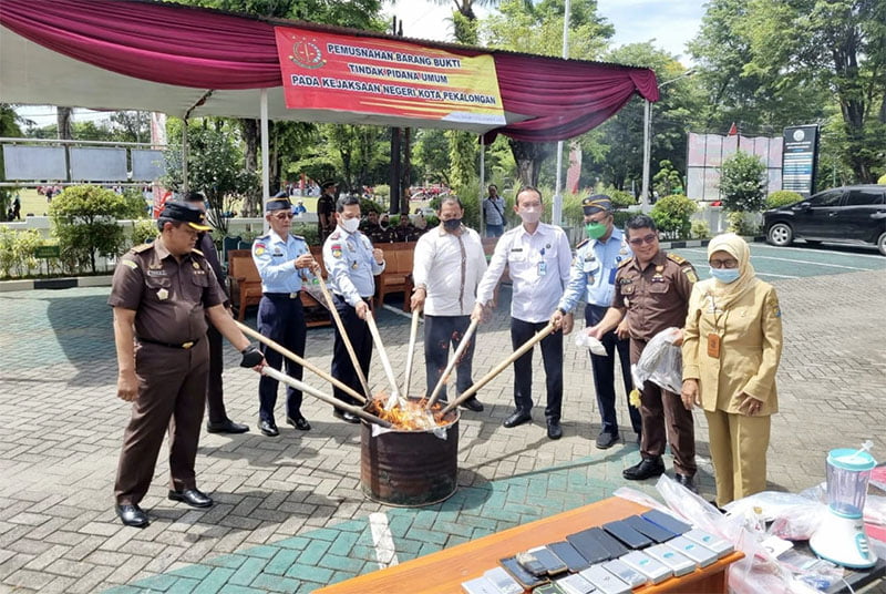 kejaksaan negeri pekalongan