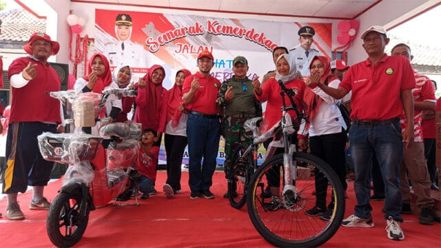 Ribuan-peserta